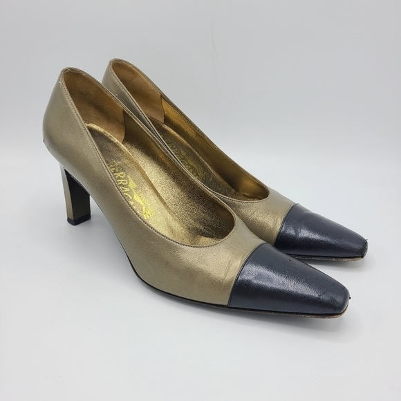 Vintage Salvatore Ferragamo Leather Black Bronze Horseshoe EmbossedHeels 7
